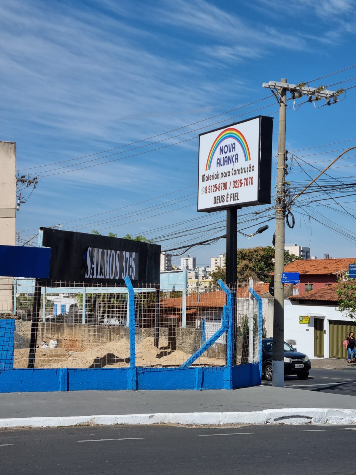 Interior da loja Nova Aliança